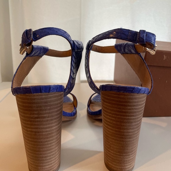 Coach Lexey Solid Snake skin embossed chunky heel sandals size 9.5 - Picture 2 of 6